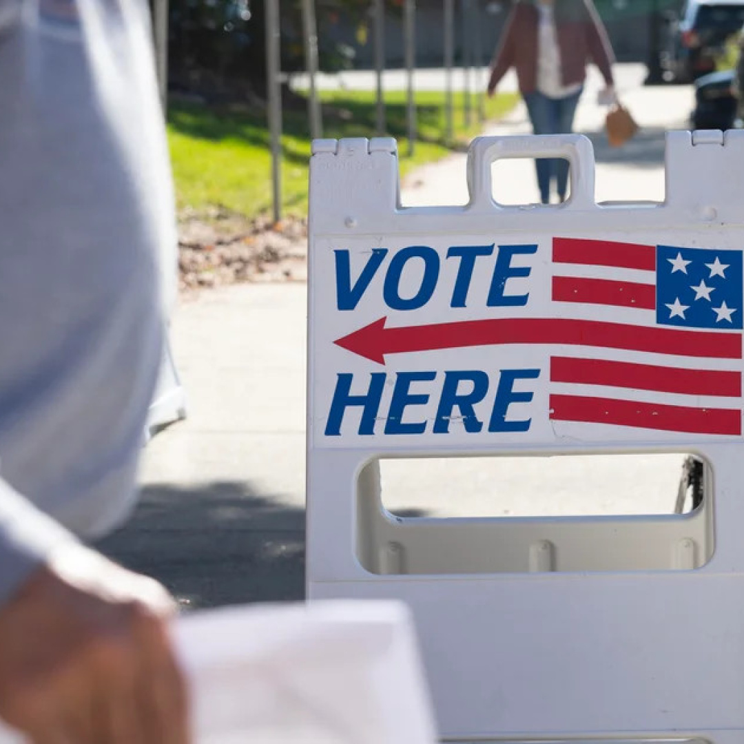 Poll Shows Economic Concerns Influence Voter Sentiment Ahead of Midterms